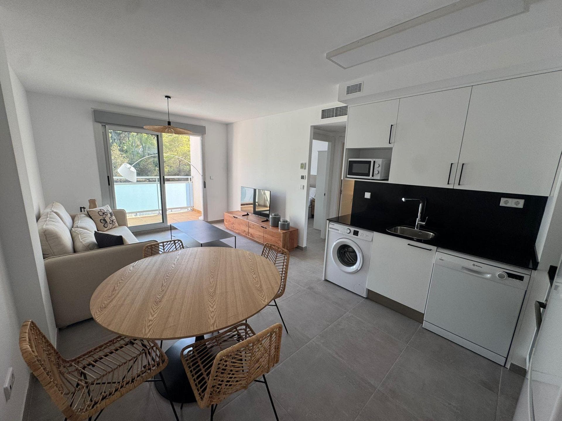 Ático de obra nueva con solárium privado de 40 m², piscina y parking en Ses Païsses