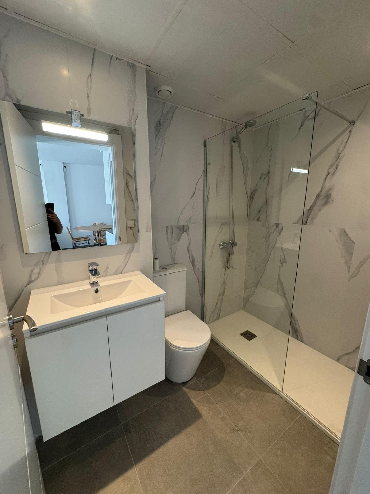 Ático de obra nueva con solárium privado de 40 m², piscina y parking en Ses Païsses