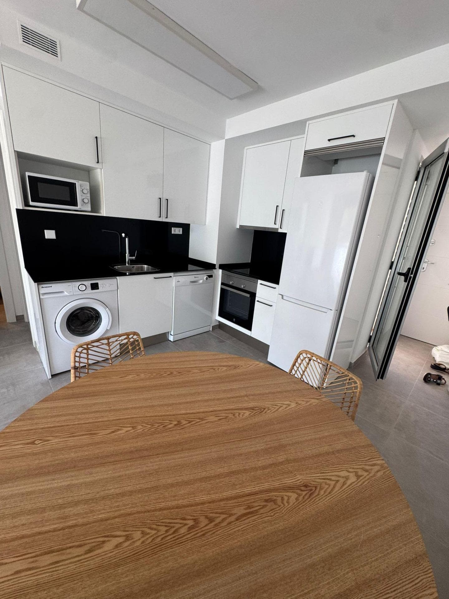 Ático de obra nueva con solárium privado de 40 m², piscina y parking en Ses Païsses