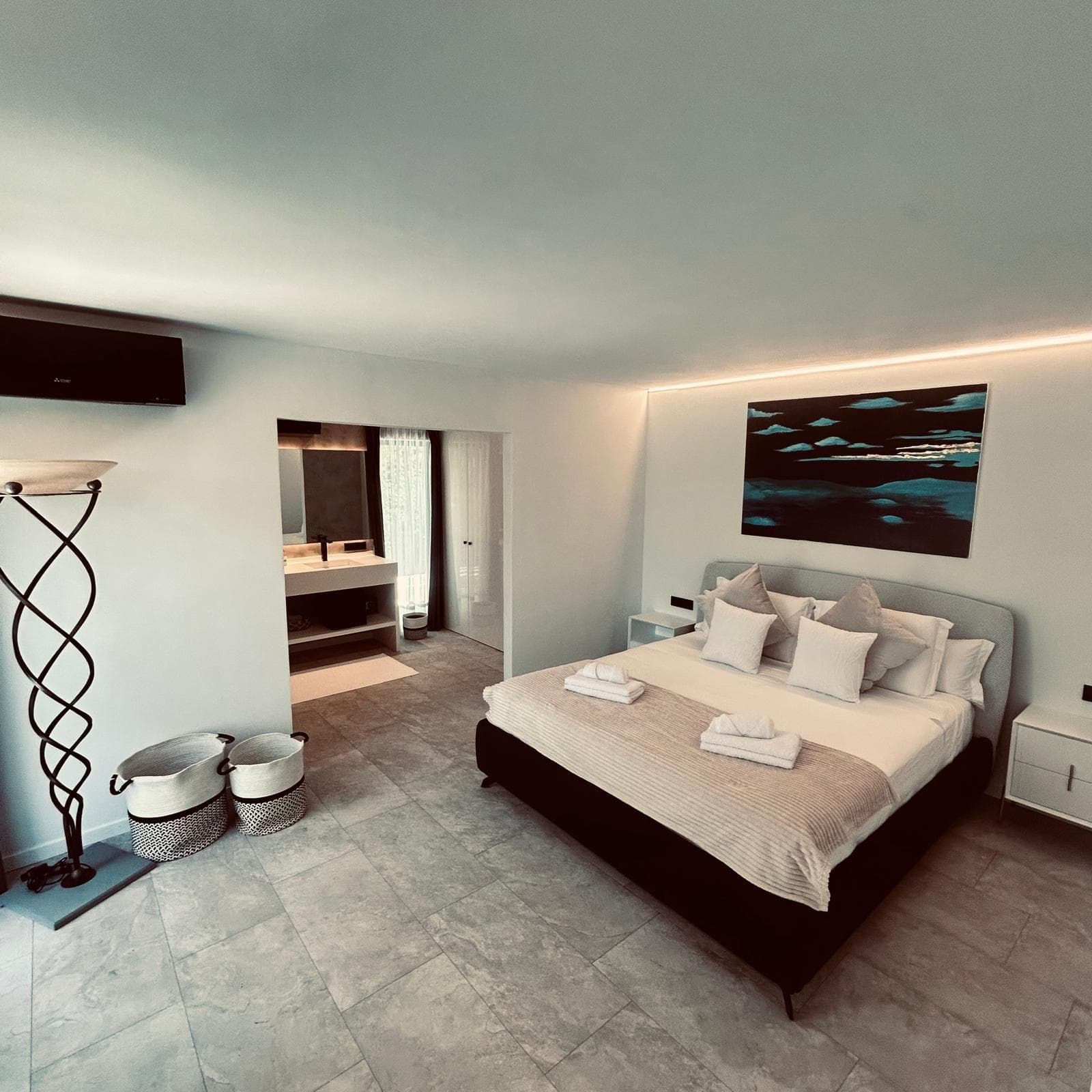 Espectacular villa ibicenca renovada con piscina y 2.000 m² de parcela en San José