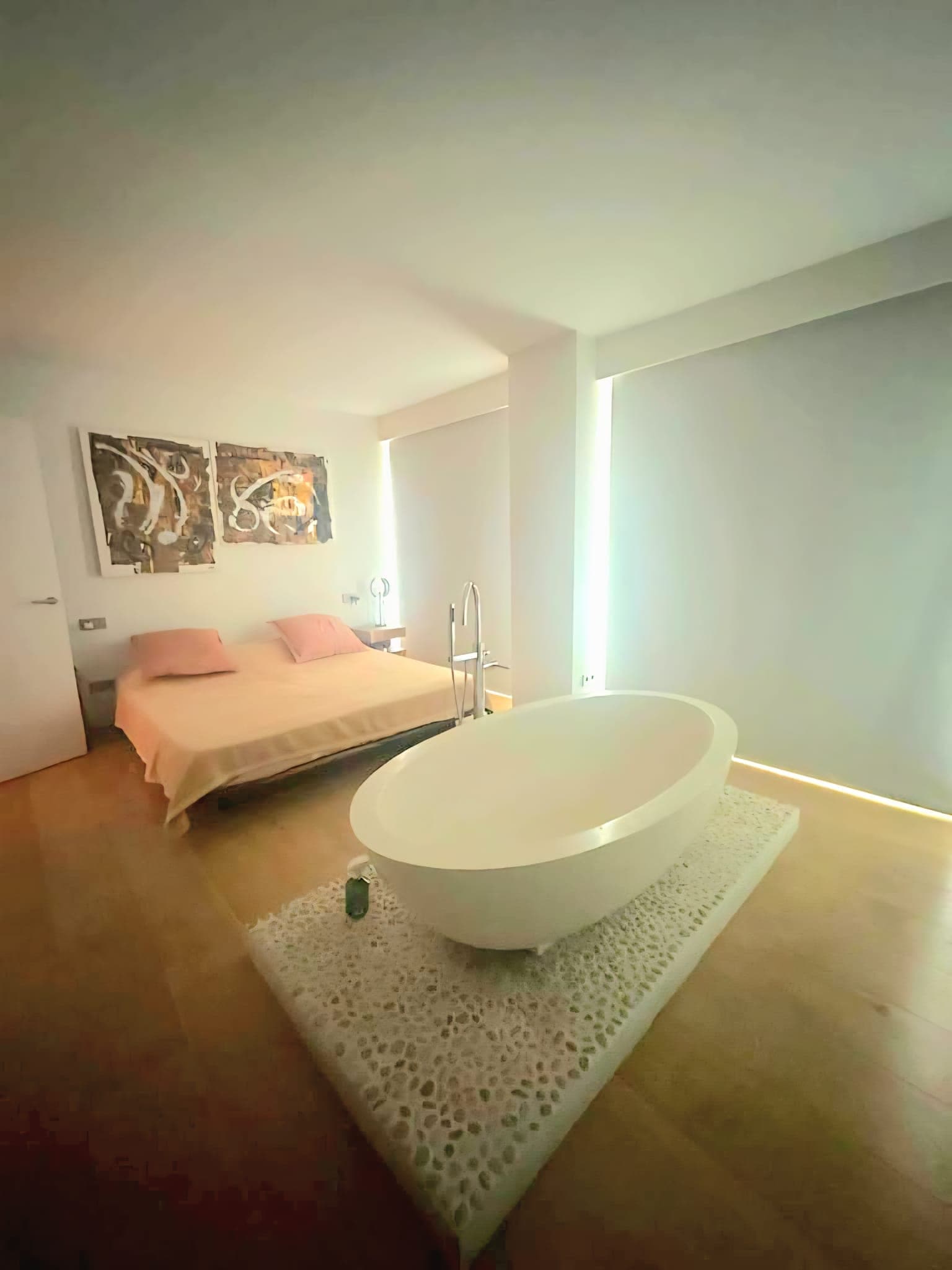 ALQUILER DE TEMPORADA PISO DE LUJO MARINA BOTAFOC