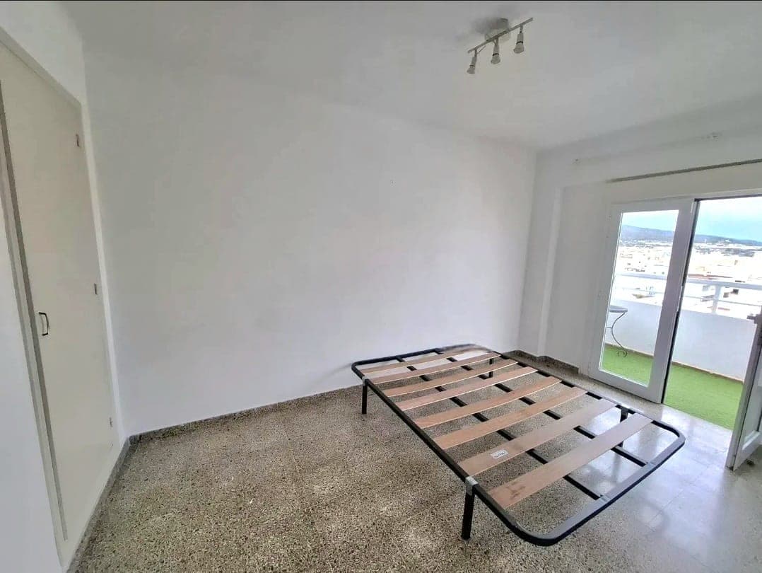 SE VENDE PISO EN EL CENTRO DE IBIZA