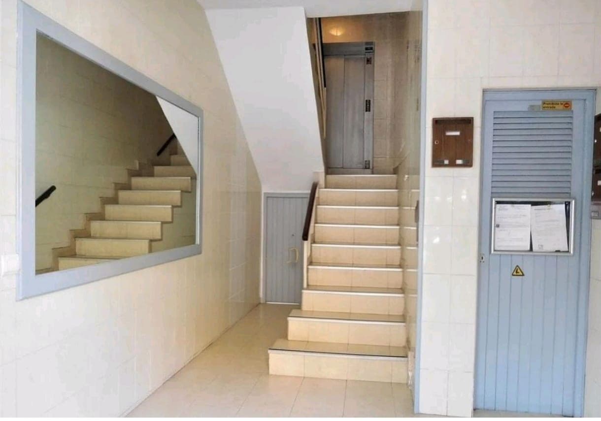 SE VENDE PISO CON VISTAS AL MAR EN FIGUERETES