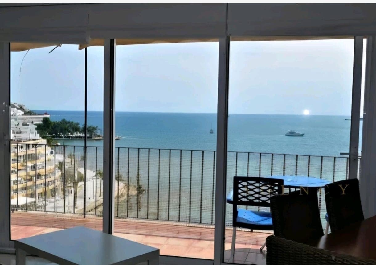 SE VENDE PISO CON VISTAS AL MAR EN FIGUERETES