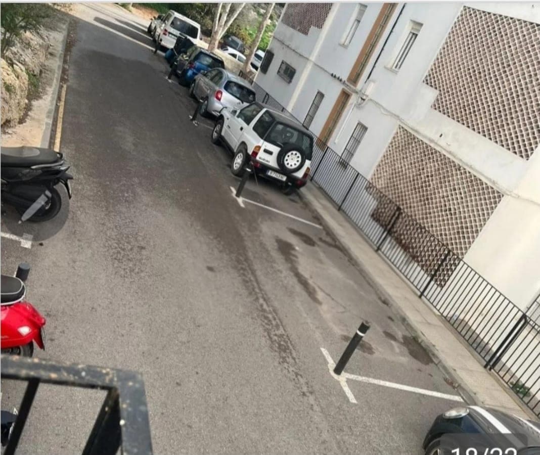 SE VENDE PISO EN LOS MOLINOS