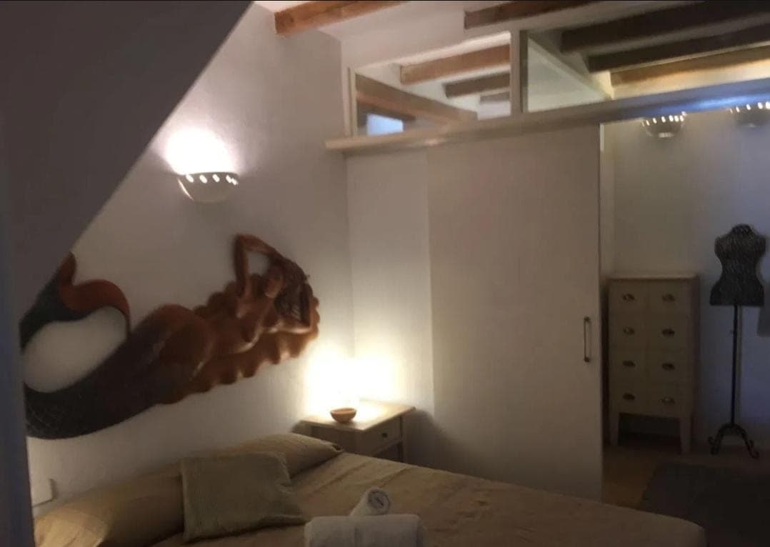 SE VENDE CHALET PAREADO EN DALT VILA
