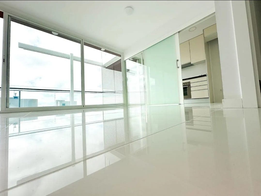 SE VENDE DUPLEX EN PLAYA DEN BOSSA