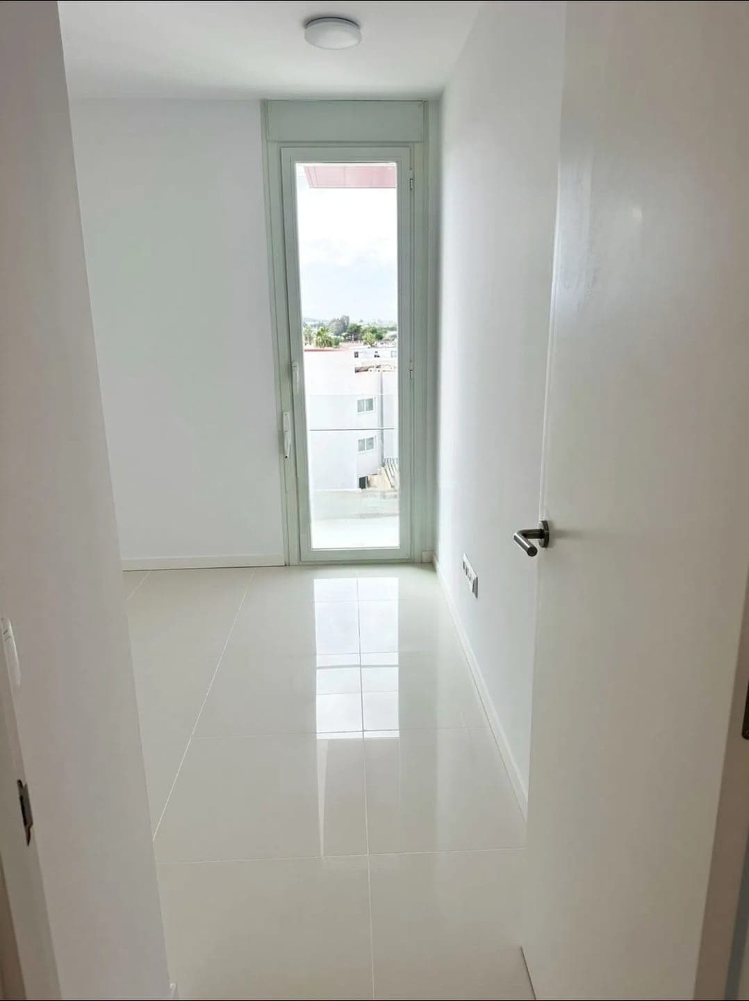 SE VENDE DUPLEX EN PLAYA DEN BOSSA