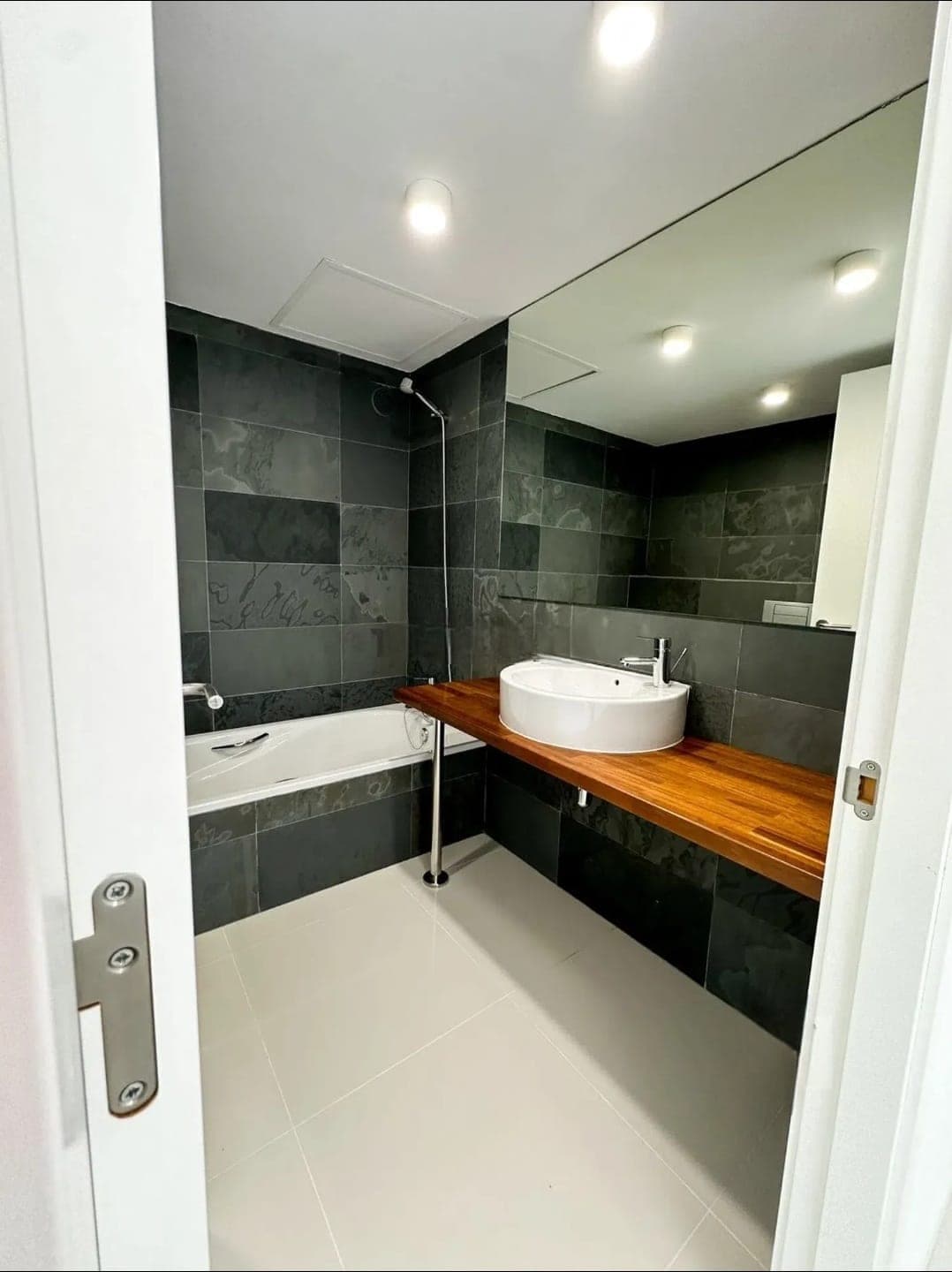 SE VENDE DUPLEX EN PLAYA DEN BOSSA