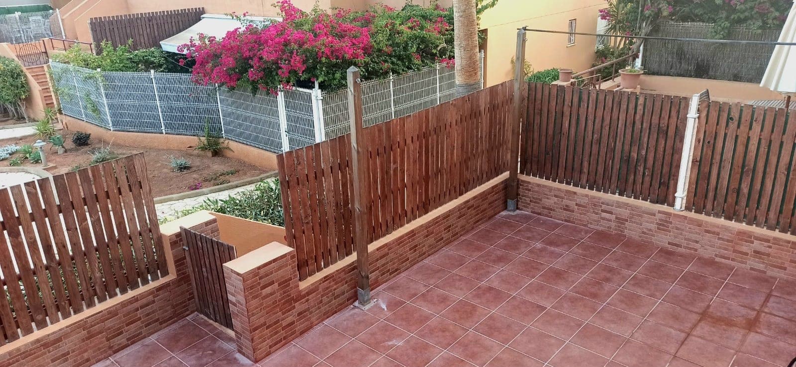 SE VENDE HERMOSA PLANTA BAJA EN PLAYA DEN BOSSA