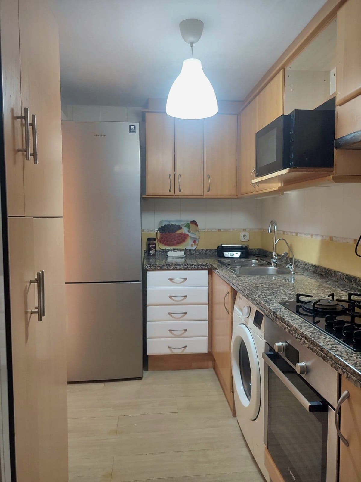 SE VENDE HERMOSA PLANTA BAJA EN PLAYA DEN BOSSA