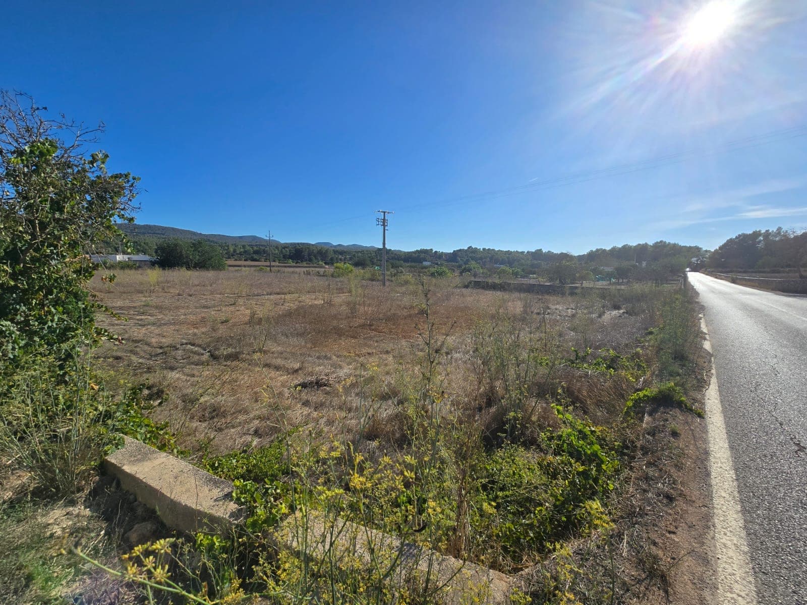 SE VENDE TERRENO EN SANT RAFAEL