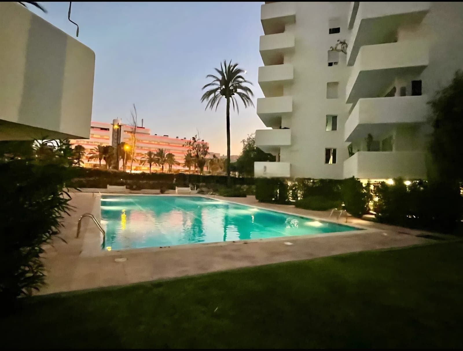 SE VENDE MAGNIFIO PISO EN MARINA BOTAFOCH