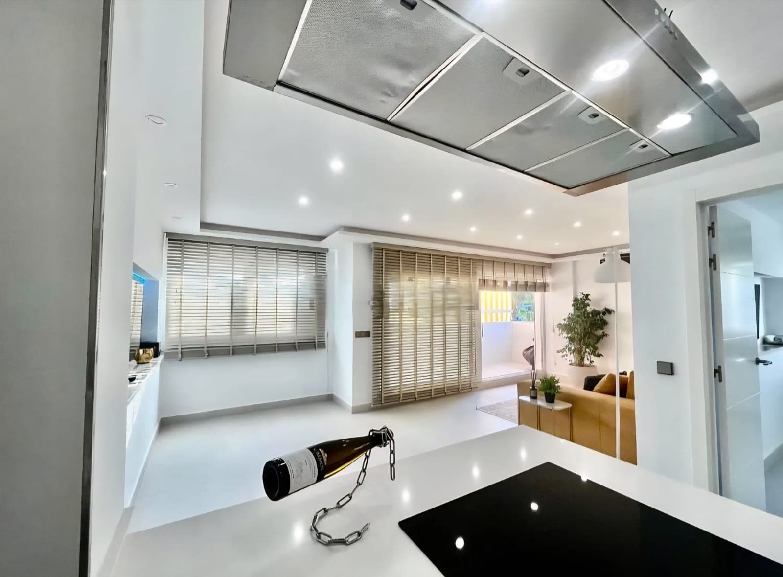 SE VENDE MAGNIFIO PISO EN MARINA BOTAFOCH