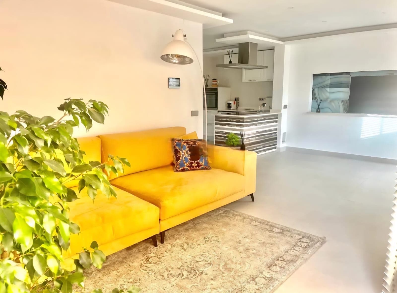 SE VENDE MAGNIFIO PISO EN MARINA BOTAFOCH