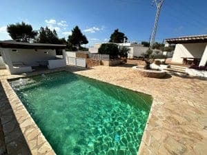 SE VENDE CHALET INDEPENDIENTE EN CALA LLONGA