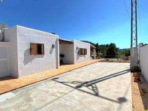 SE VENDE CHALET INDEPENDIENTE EN CALA LLONGA