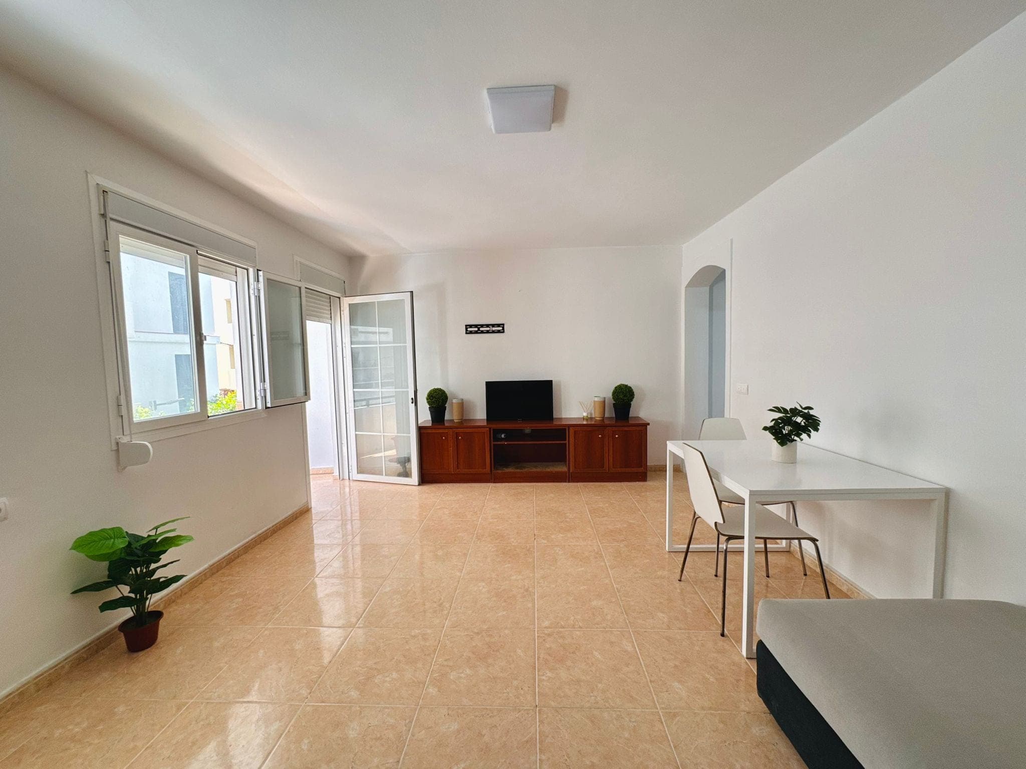 NOVEDAD EN SAN ANTONIO ESTUPENDA PRIMERA PLANTA IDEAL PARA INVERSORES