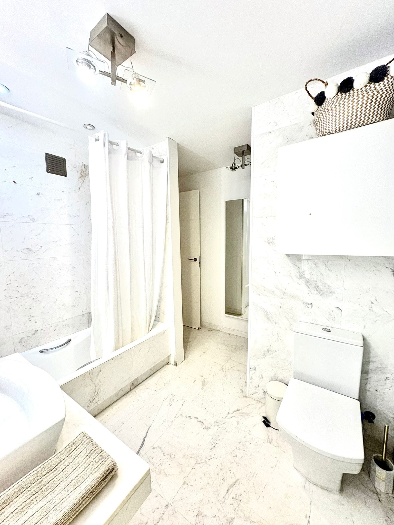 VENTA DE PRECIOSO PISO EN ROYAL BEACH