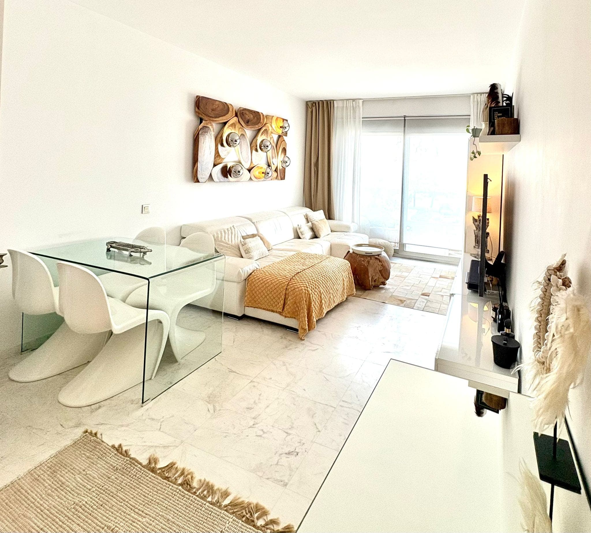 VENTA DE PRECIOSO PISO EN ROYAL BEACH