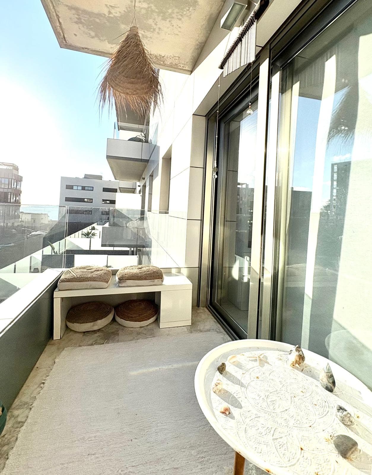 VENTA DE PRECIOSO PISO EN ROYAL BEACH