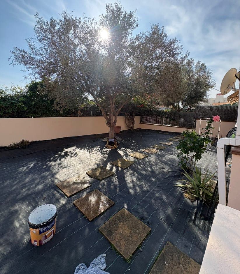 EN VENTA PLANTA BAJA PLAYA DEN BOSSA