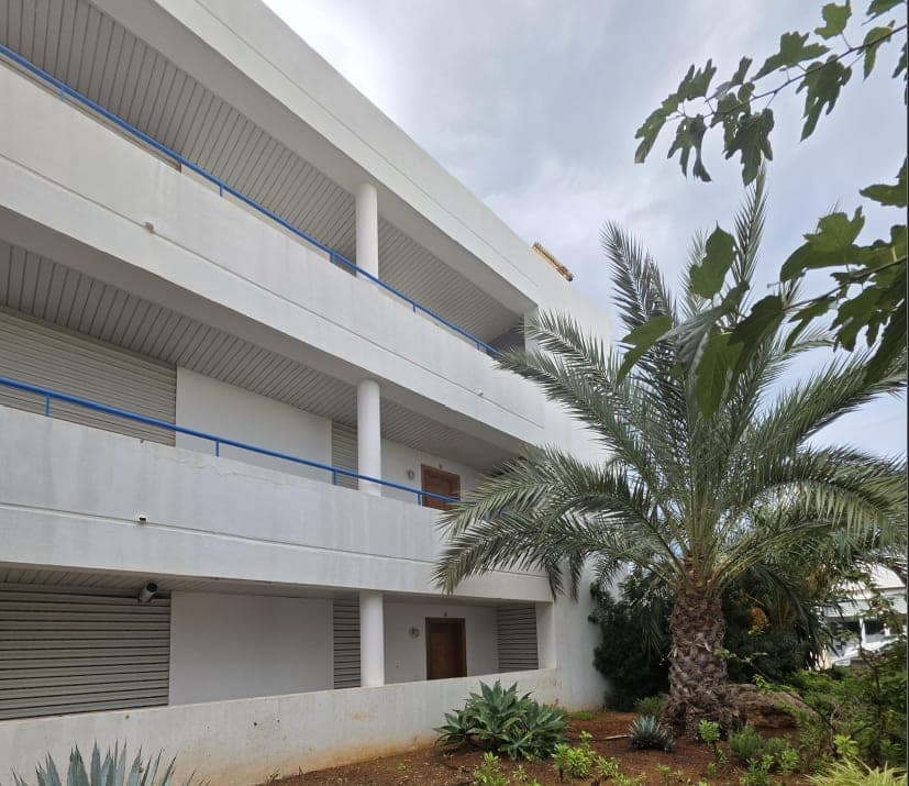 EN VENTA PISO EN CASERRES