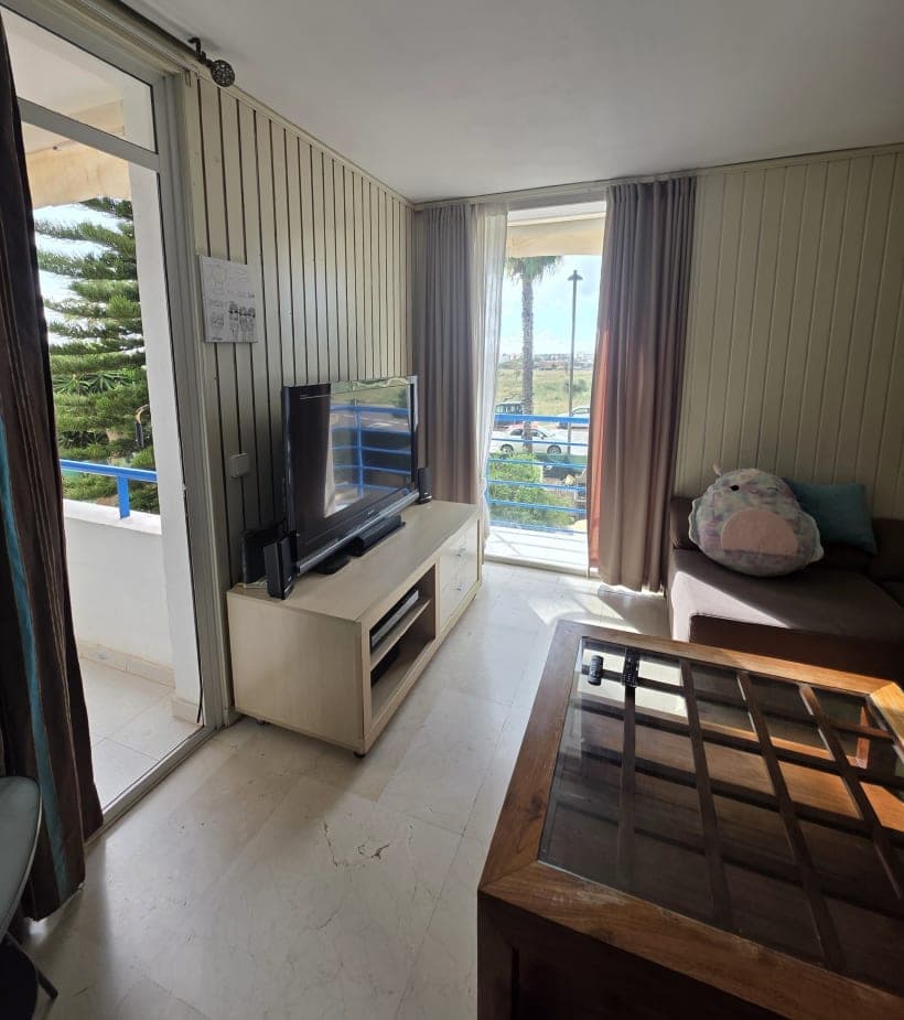 EN VENTA PISO EN CASERRES